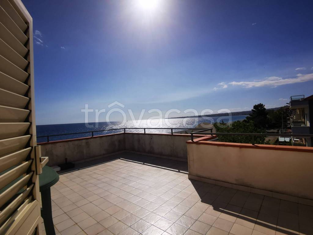 appartamento in affitto a Mascali in zona Fondachello