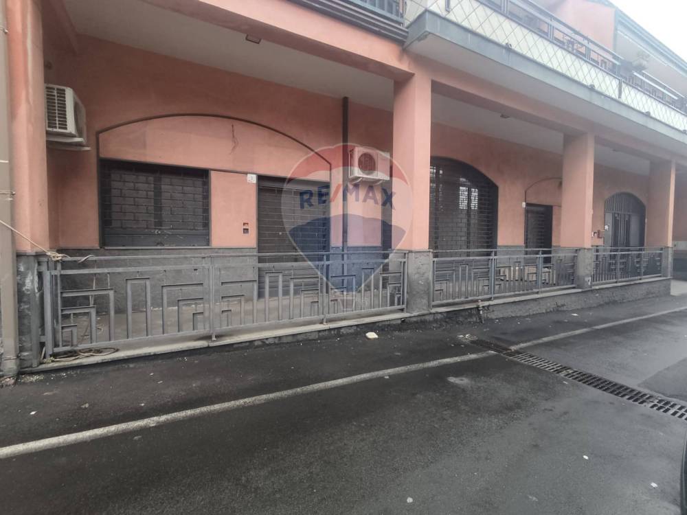 negozio in affitto a Mascalucia