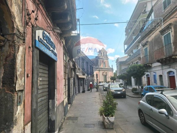 negozio in affitto a Mascalucia