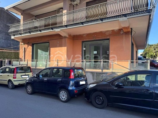 negozio in affitto a Mascalucia