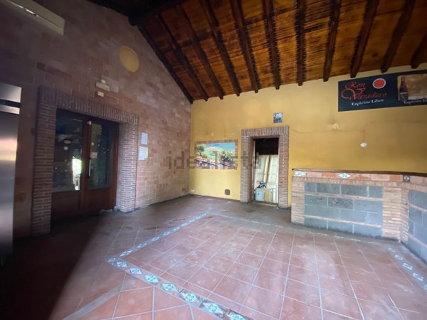 locale commerciale in affitto a Mascalucia