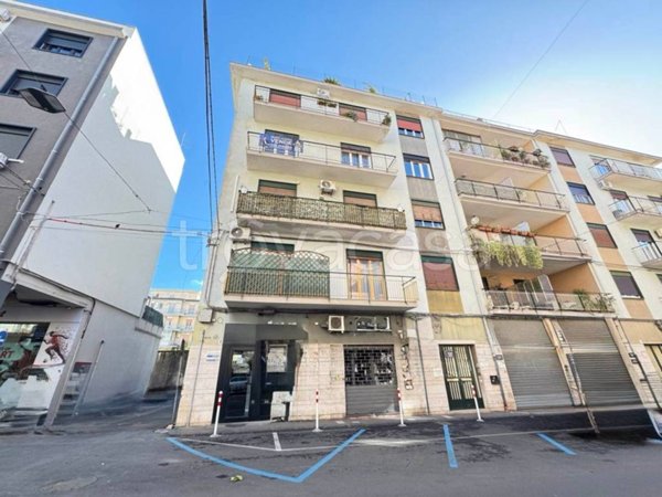 negozio in affitto a Mascalucia