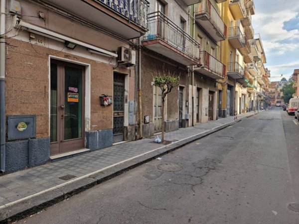negozio in affitto a Misterbianco in zona Centro Città