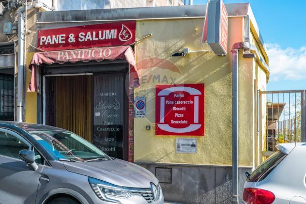 locale commerciale in affitto a Misterbianco