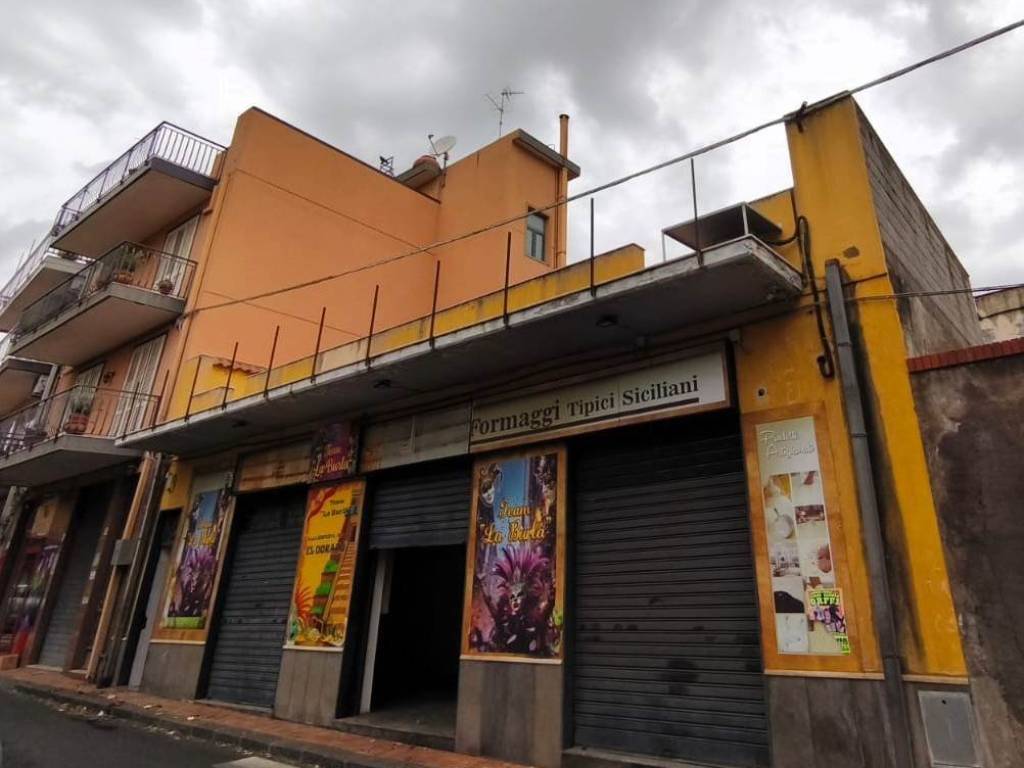 negozio in affitto a Misterbianco
