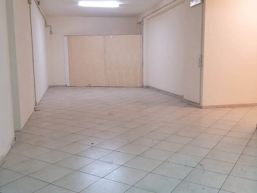 locale commerciale in affitto a Misterbianco