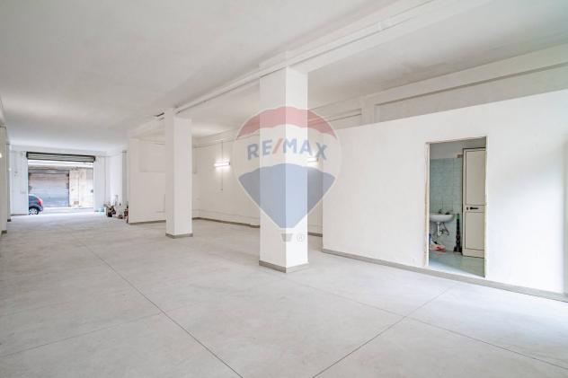 negozio in affitto a Misterbianco in zona Centro Città