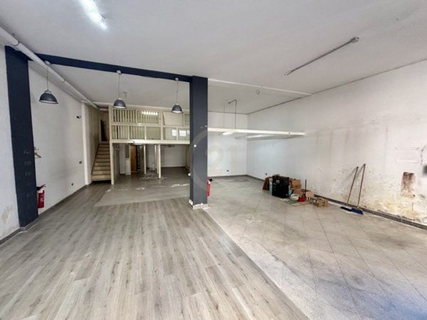 negozio in affitto a Misterbianco in zona Centro Città