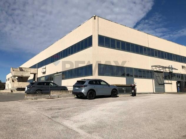 locale commerciale in affitto a Misterbianco