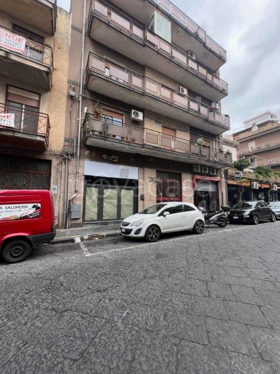 negozio in affitto a Misterbianco in zona Centro Città