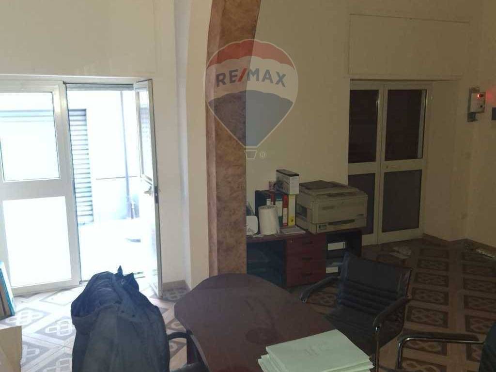 negozio in affitto a Misterbianco