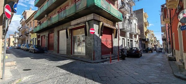 negozio in affitto a Misterbianco