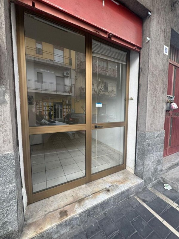 negozio in affitto a Misterbianco in zona Lineri / Montepalma