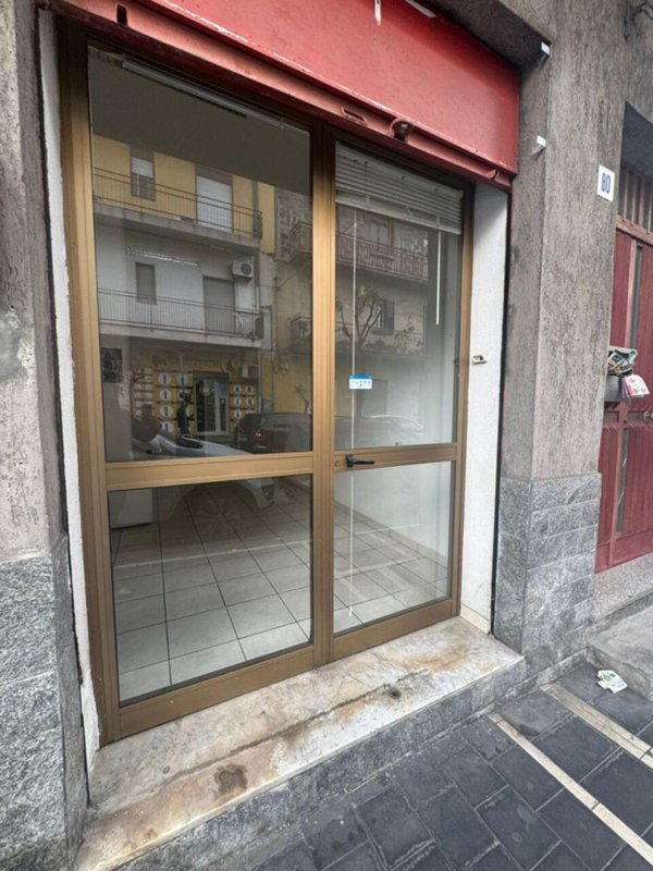 negozio in affitto a Misterbianco in zona Lineri / Montepalma