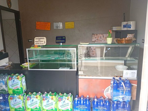 locale commerciale in affitto a Misterbianco