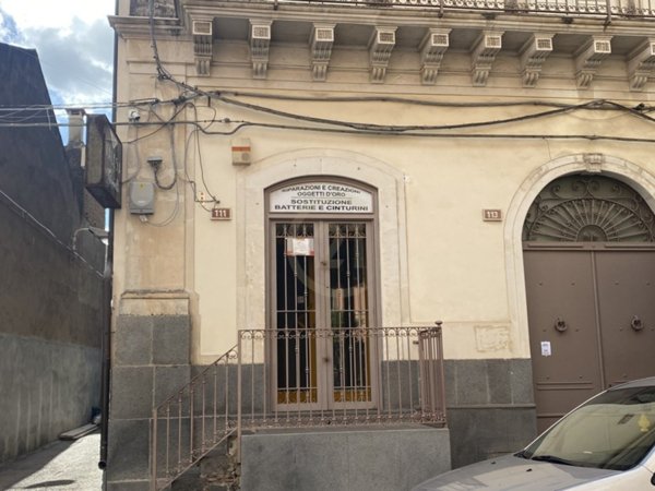 negozio in affitto a Misterbianco in zona Centro Città