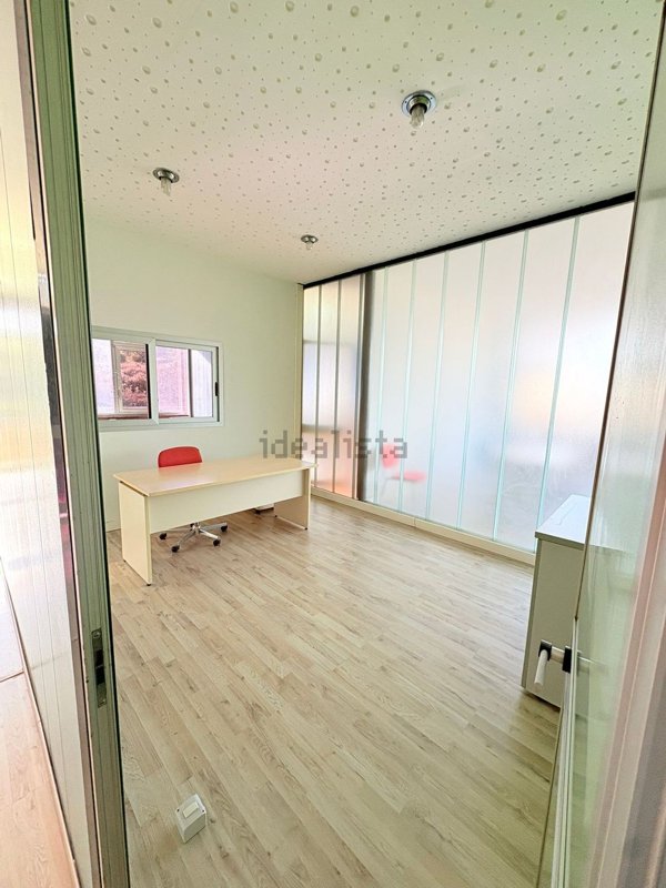 ufficio in affitto a Motta Sant'Anastasia