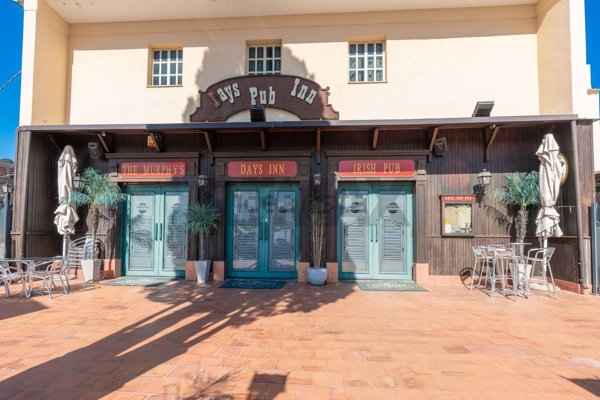 negozio in affitto a Motta Sant'Anastasia in zona Sigonella