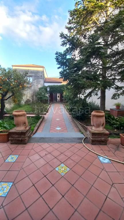 casa indipendente in affitto a Nicolosi