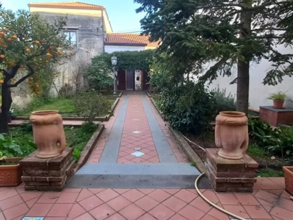 casa indipendente in affitto a Nicolosi