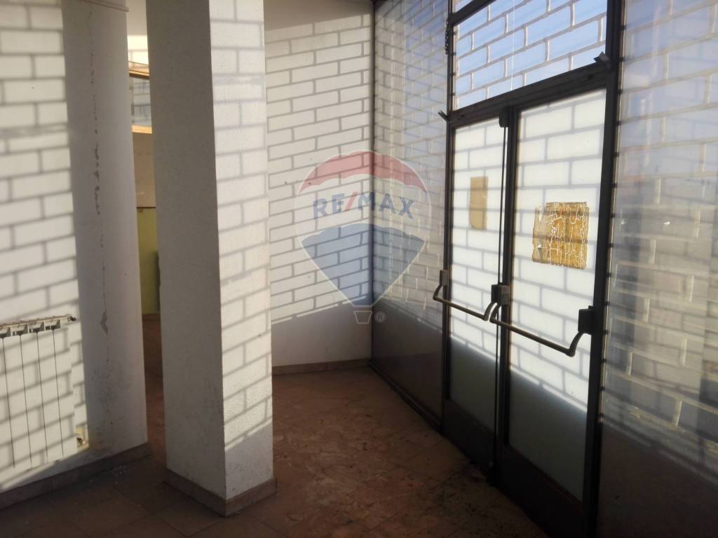 negozio in affitto a Paternò in zona Centro Storico