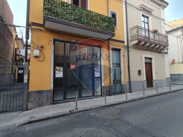 negozio in affitto a Paternò