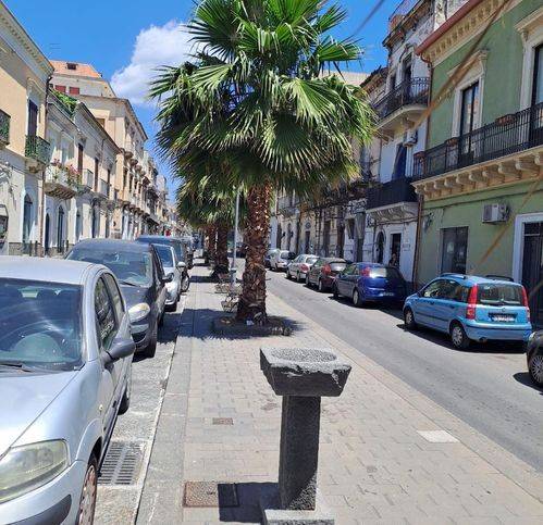ufficio in affitto a Paternò in zona Centro Storico