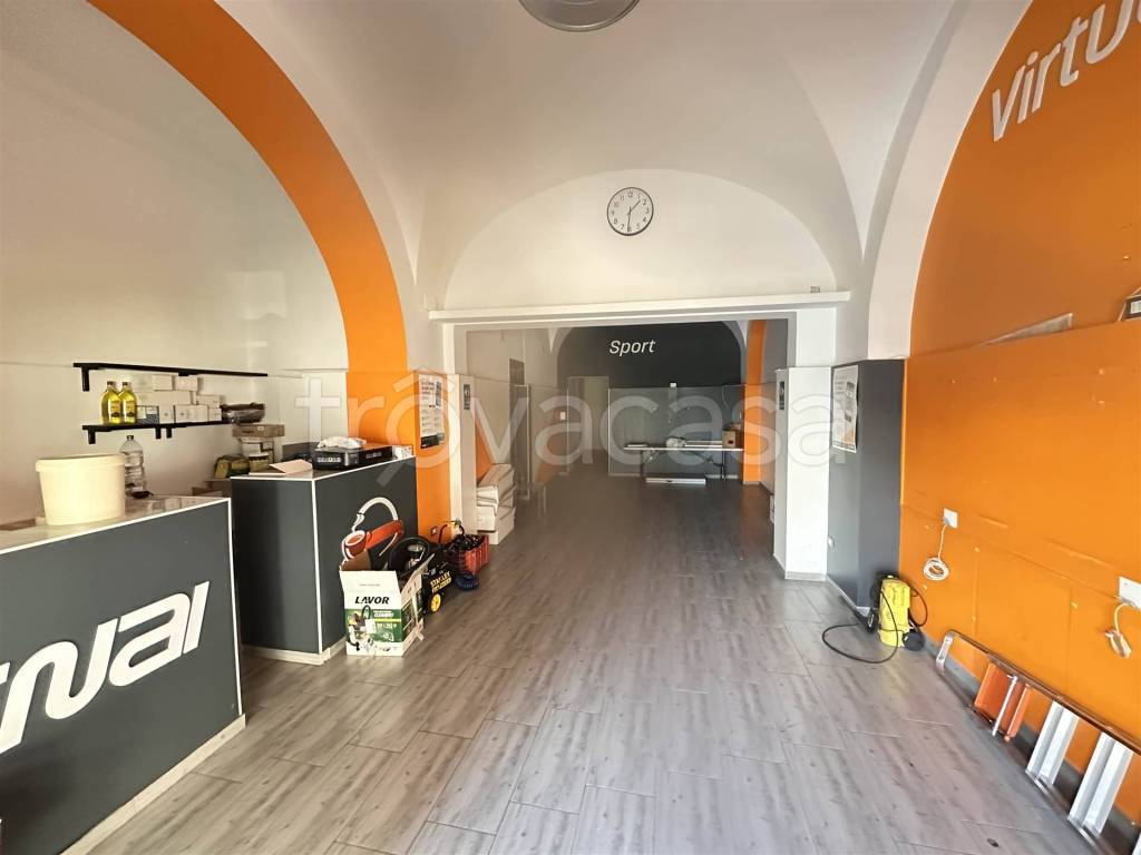 negozio in affitto a Paternò