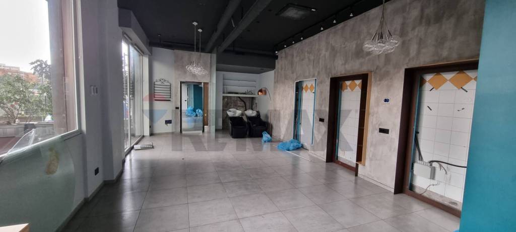 negozio in affitto a Paternò