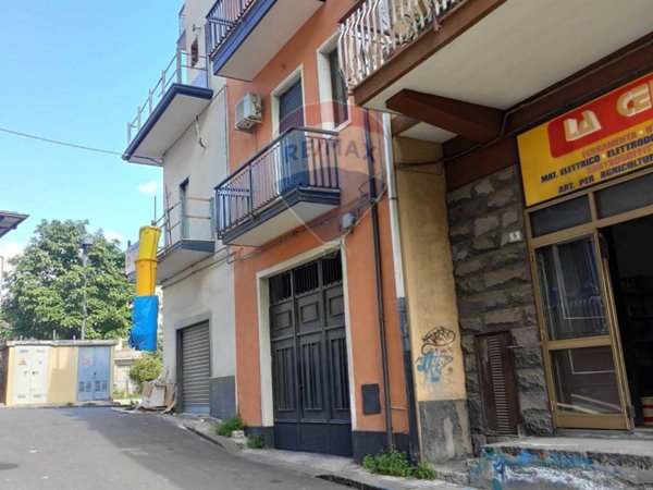 negozio in affitto a Paternò