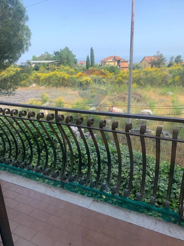 casa indipendente in affitto a Pedara