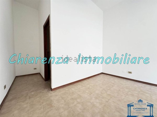 locale commerciale in affitto a Pedara