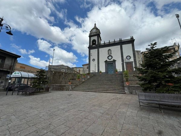 casa indipendente in affitto a Pedara