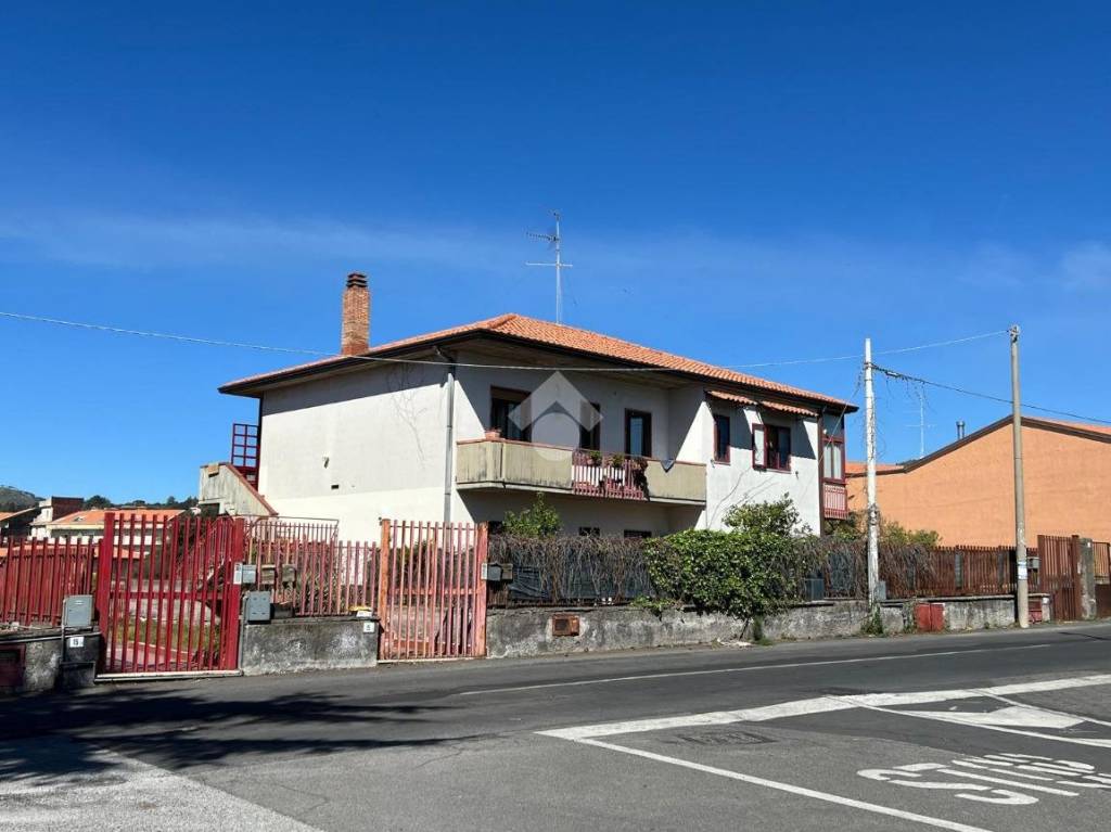 appartamento in affitto a Pedara