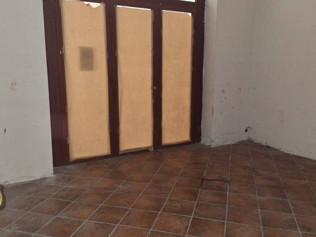locale commerciale in affitto a Pedara