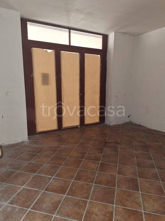 locale commerciale in affitto a Pedara