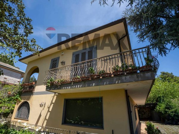 casa indipendente in affitto a Pedara in zona Tarderia
