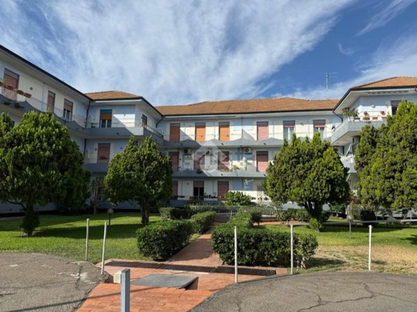 appartamento in affitto a Riposto in zona Torre Archirafi