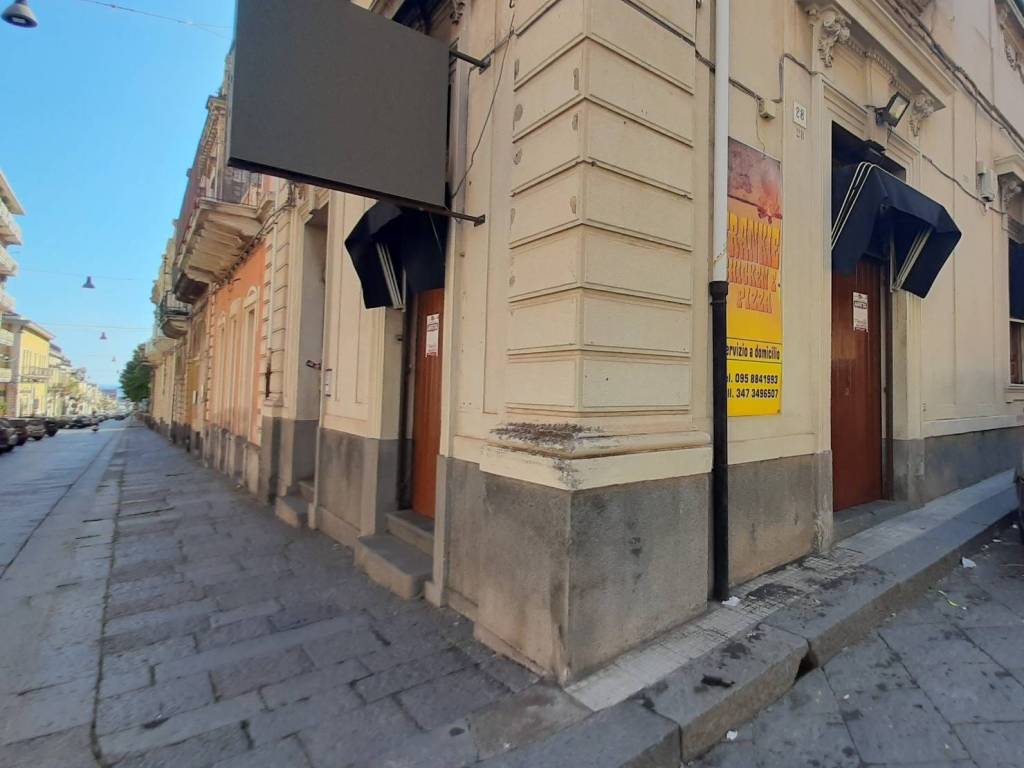 negozio in affitto a Riposto