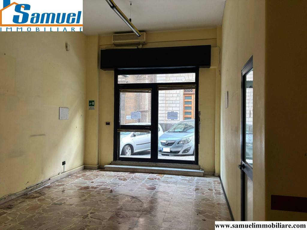 negozio in affitto a Riposto