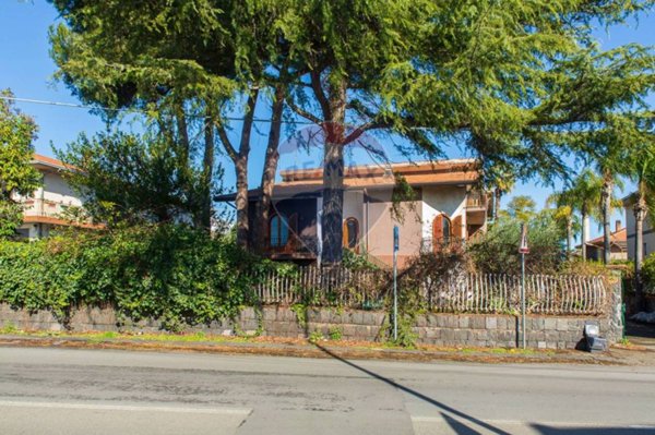 casa indipendente in affitto a San Giovanni la Punta