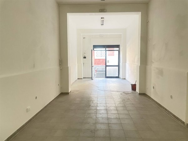 negozio in affitto a San Giovanni la Punta