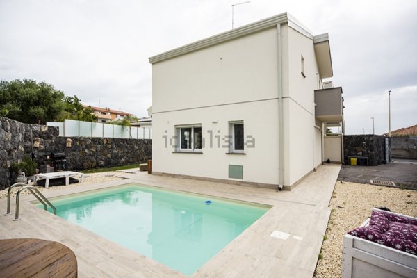 casa indipendente in affitto a San Giovanni la Punta