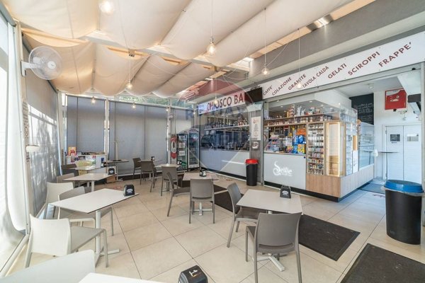 negozio in affitto a San Giovanni la Punta