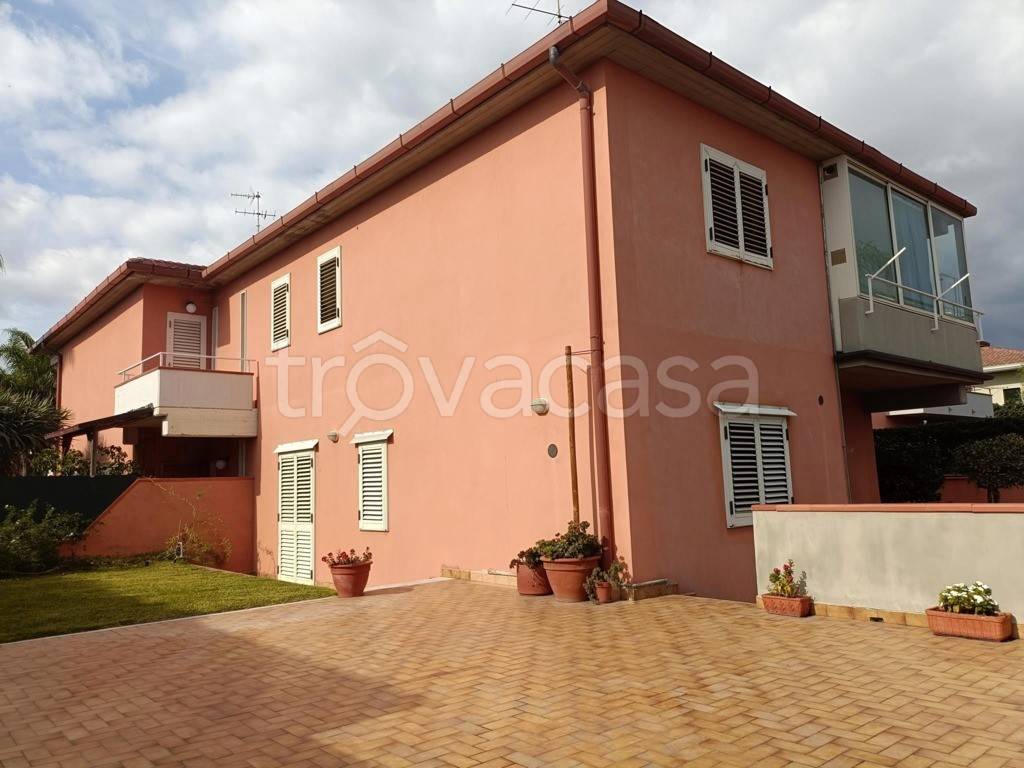 appartamento in affitto a San Giovanni la Punta in zona Trappeto