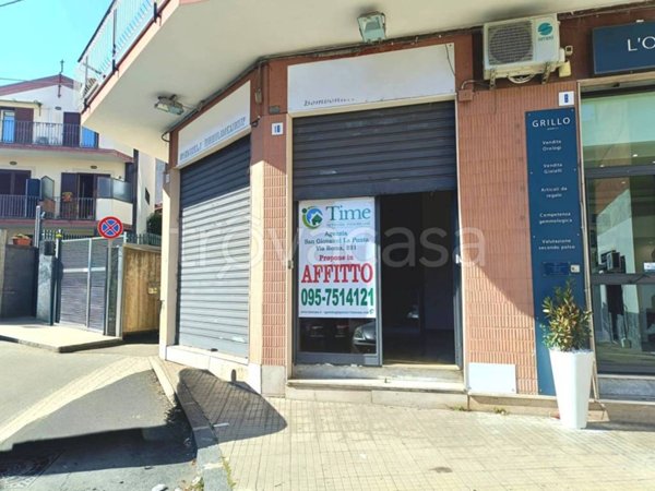 negozio in affitto a San Giovanni la Punta