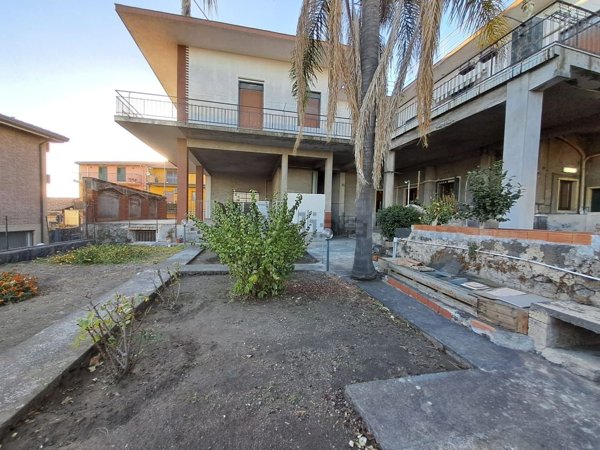 casa indipendente in affitto a San Giovanni la Punta in zona Trappeto