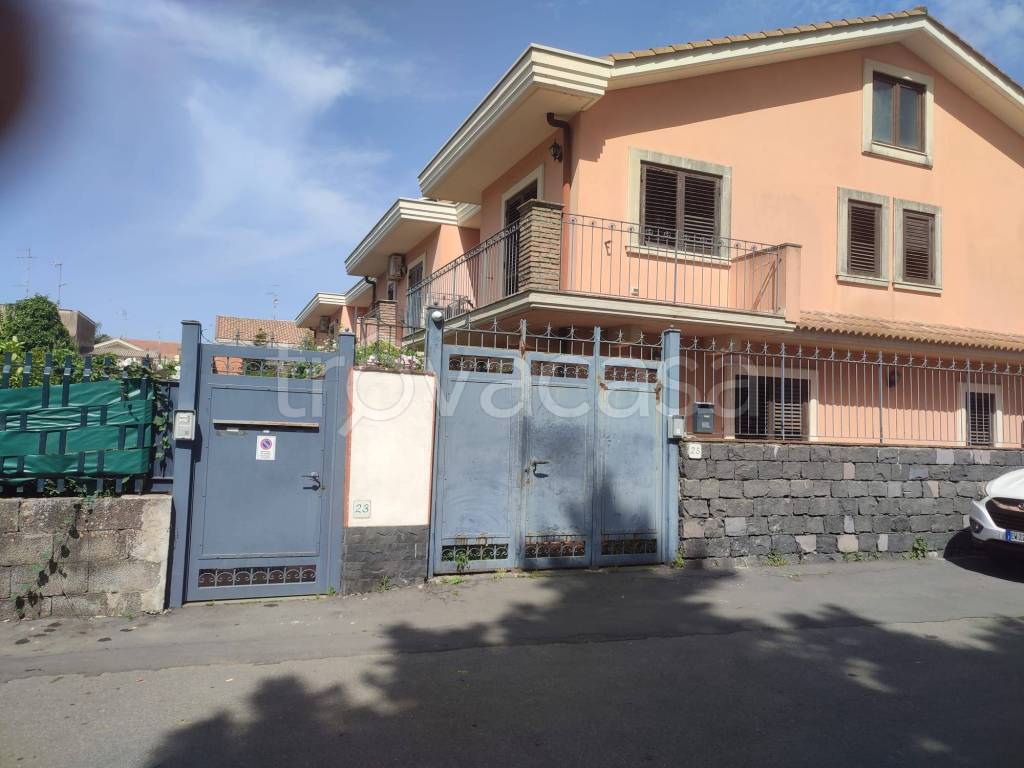 casa indipendente in affitto a San Gregorio di Catania