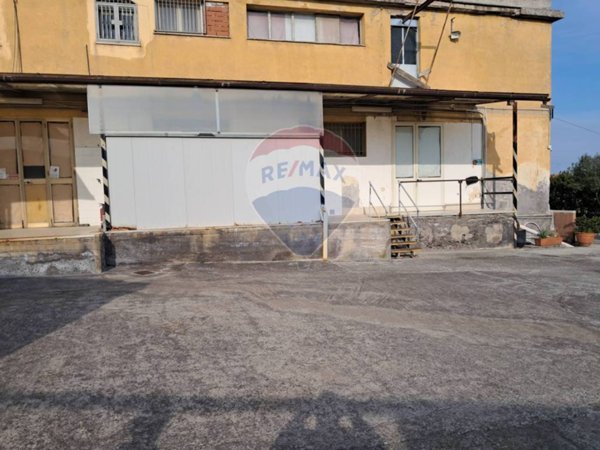 negozio in affitto a San Pietro Clarenza