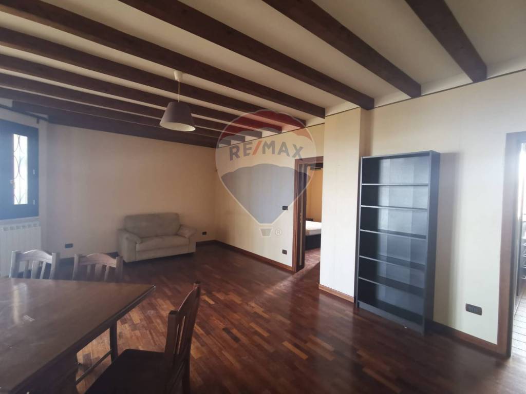 appartamento in affitto a Sant'Agata li Battiati